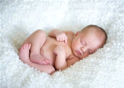 Как правильно выбрать кроватку для новорожденного?