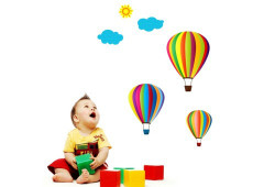 Нужно ли  отдавать кроху в детский сад?