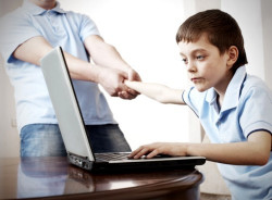Как «оторвать» ребёнка от компьютера?
