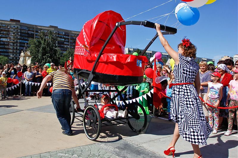 Украшение коляски для мальчика. Идеи украшения детских колясок для парада