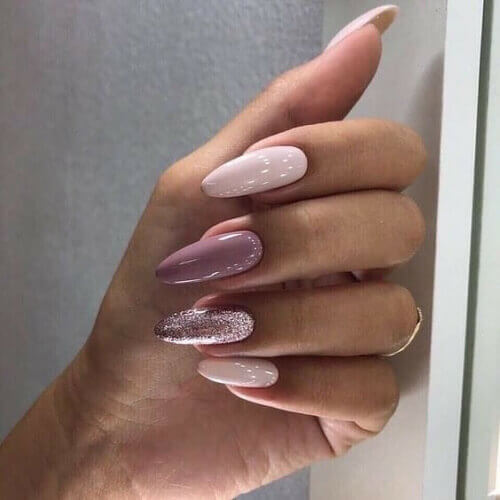 Нежный розовый маникюр